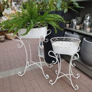 ALZATINA FIORIERA in ferro colore bianco